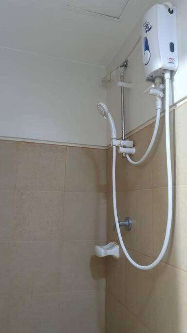 Cherolds Place Lovely 1 Bedroom Condo With Balcony Manila Ngoại thất bức ảnh