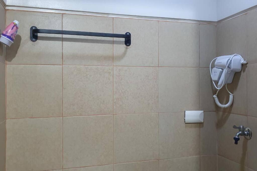 Cherolds Place Lovely 1 Bedroom Condo With Balcony Manila Ngoại thất bức ảnh