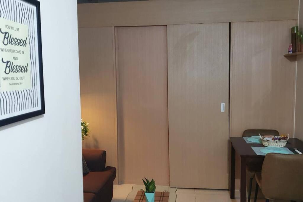 Cherolds Place Lovely 1 Bedroom Condo With Balcony Manila Ngoại thất bức ảnh